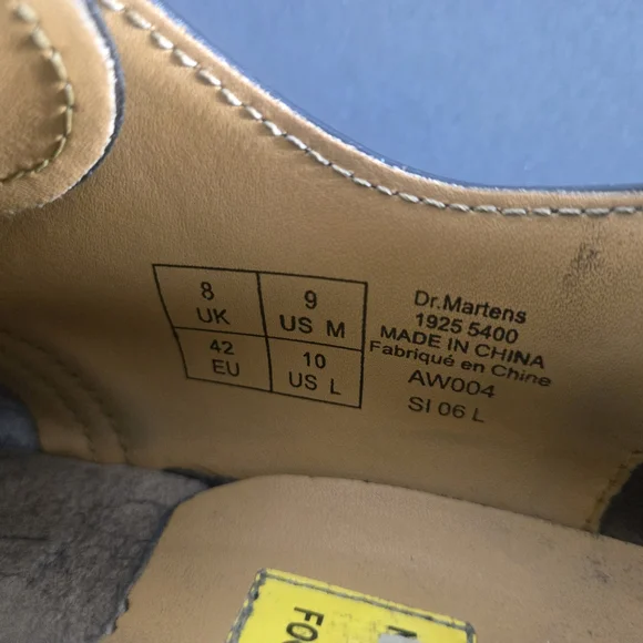 Doc Martens STEEL TOE, Black Leather Gibson Shoes Men's Size 9 - Picture 7 of 8